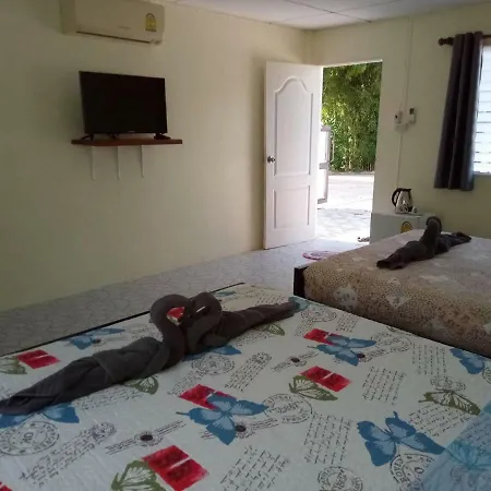 Rung Inn Homestay Ranong Exterior photo
